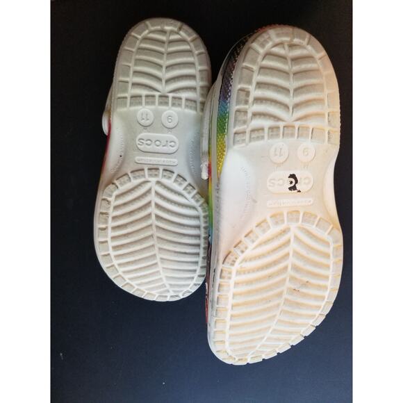 Tie Dye Rainbow Colors Classic Crocs Womens 11 Mens 9 Beach Casual - Picture 5 of 5